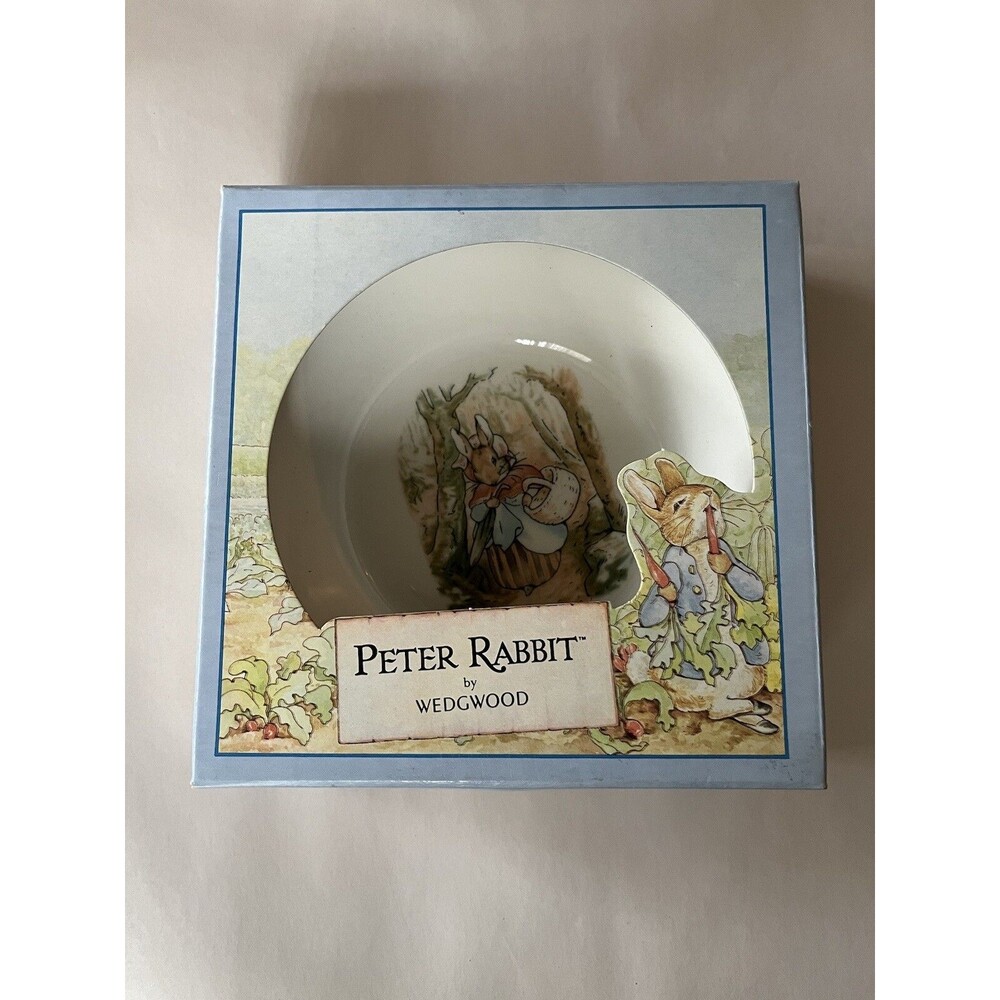 Vintage Peter Rabbit by Wedgwood Beatrix Potter Oatmeal Cereal Bowl 6" 1992